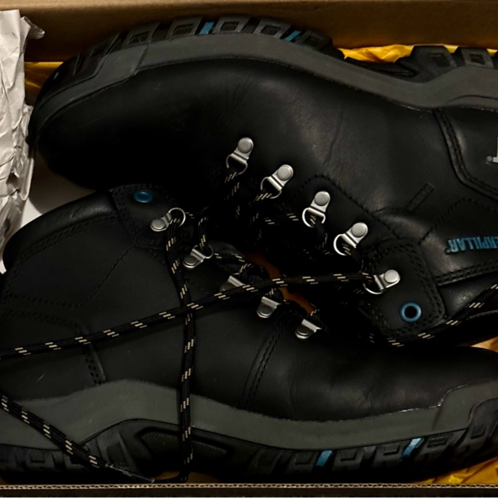 Caterpillar Black Leather Boots - Picture 3 of 5